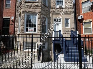 3054 W Jackson Blvd #1, Chicago, IL 60612