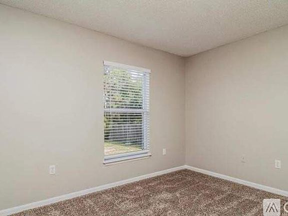 5th image of 2927 Beckwith St