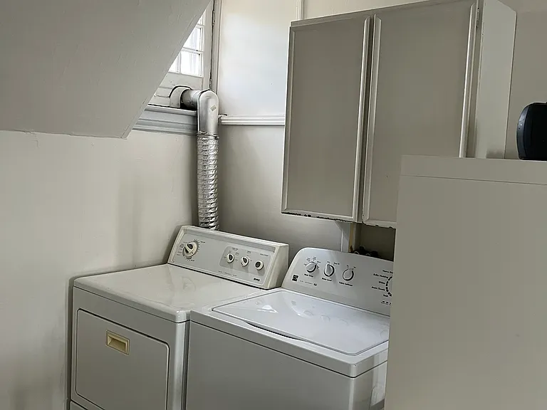 402 S Winebiddle St #3 — Photo 4