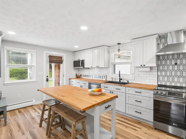23 Shady Lane, Nashua, NH 03062