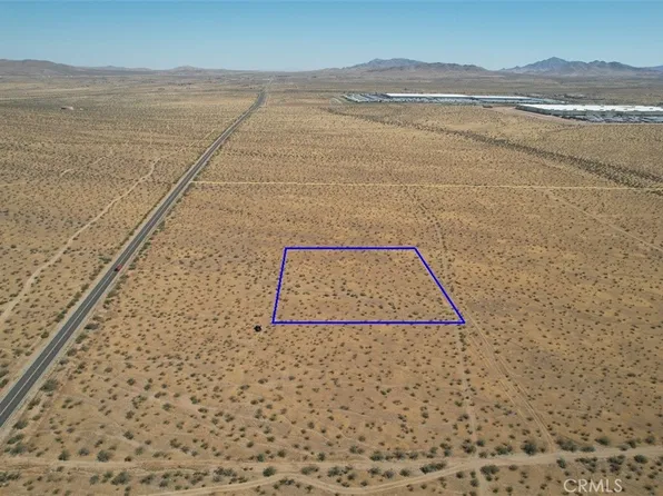 35 Gustine St, Apple Valley, CA 92307