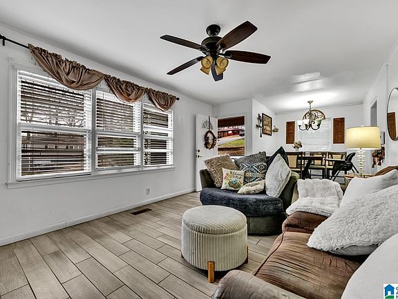 5th image of 637 Callahan Rd