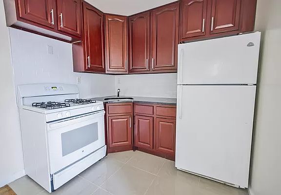 3rd image of 54 Pilling St #1A