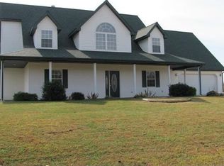 24 Valley View Dr, Iberia, MO 65486