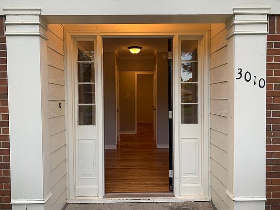 Front Entryway