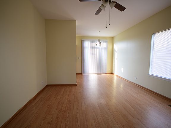 5th image of 2826 Oakmont Dr