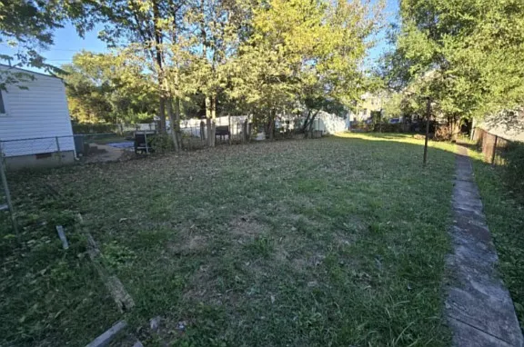 620 W Virginia Ave — Photo 26