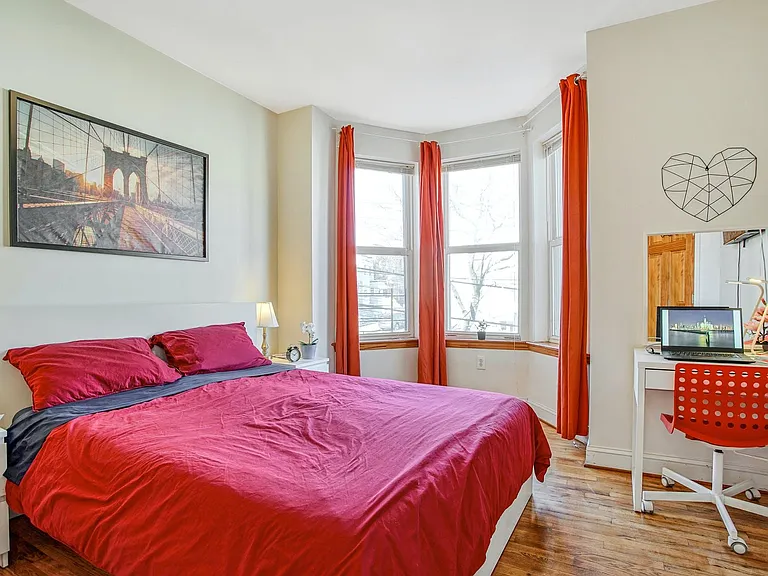 513 12th St #2L — Photo 11