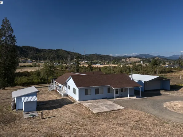 582 Valley View Rd, Sutherlin, OR 97479