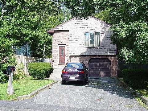 1st image of 31 Linden St
