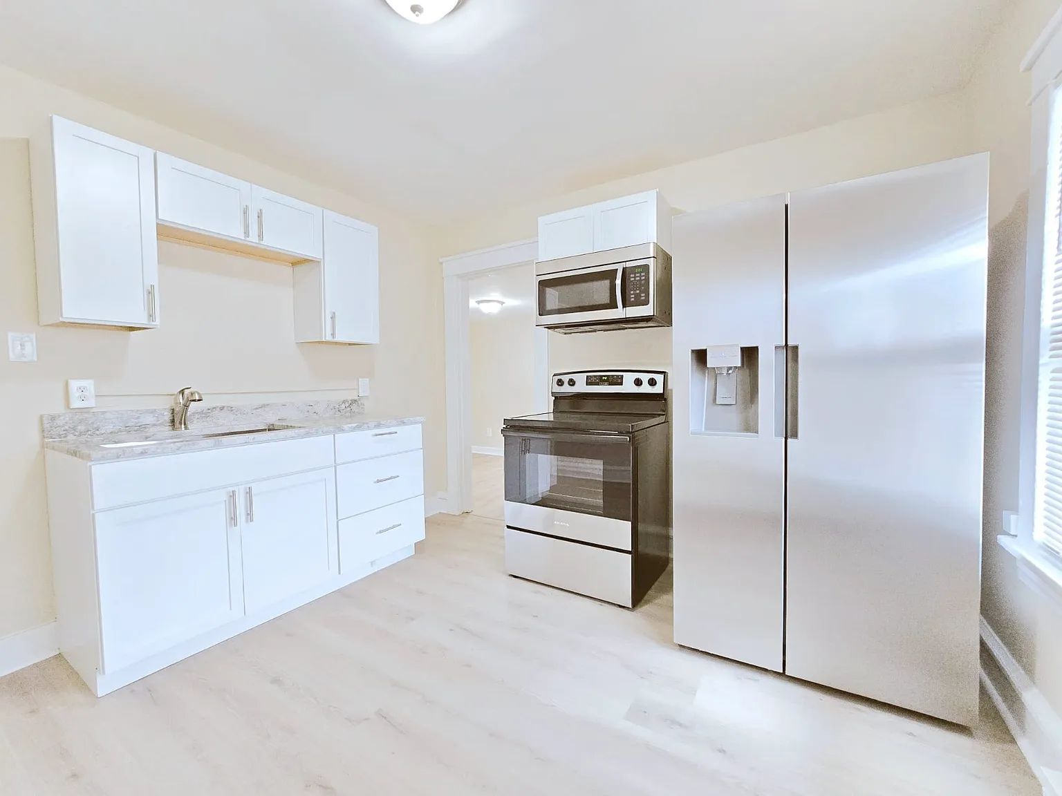 2 bed, $975 — Photo 3