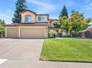 9356 Crowell Dr, Elk Grove, CA 95624