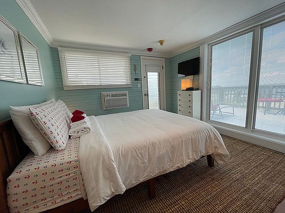 3rd image of 78 E Bayview Ave #5
