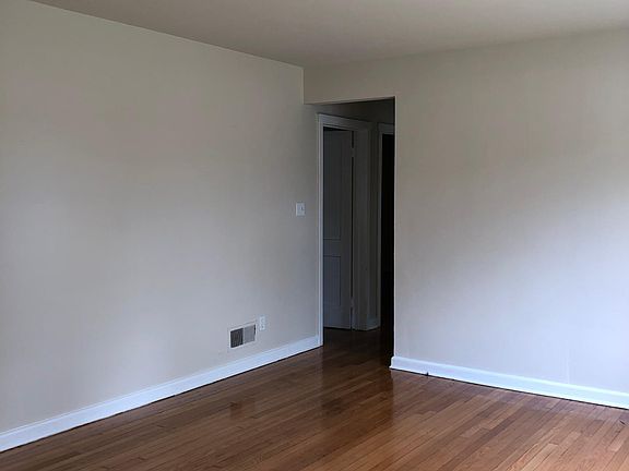 5th image of 3309 Luray St
