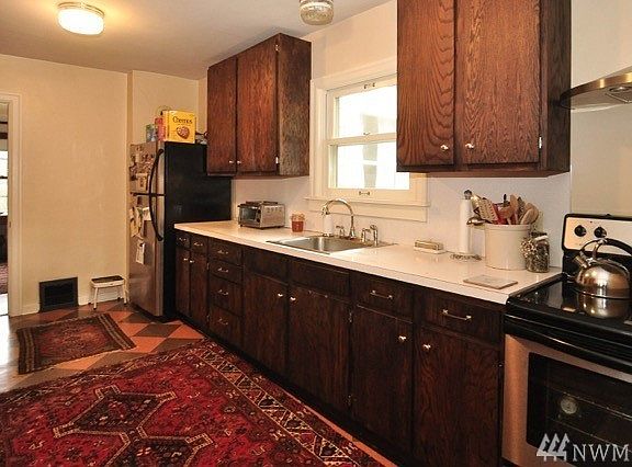 3rd image of 11664 44th Ave S
