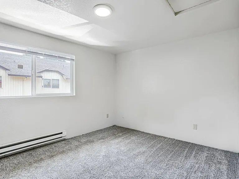 6911 Rainier Dr #3 — Photo 10