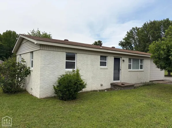 102 Tech St #203, Paragould, AR 72450