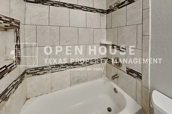 3817 Kippers Ct — Photo 16