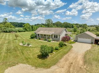 13068 Wamplers Lake Rd, Brooklyn, MI 49230