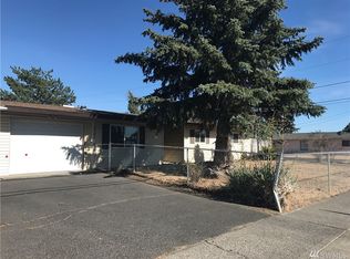208 Daley Dr, Moses Lake, WA 98837
