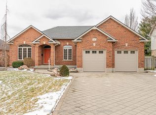 43 Pinehurst Dr, Thames Centre, ON N0L 1G2