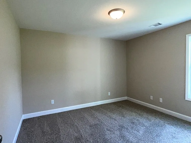 330 Tallulah Bnd — Photo 18