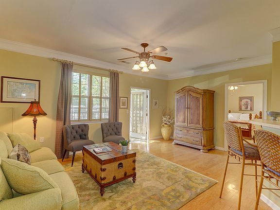 4th image of 1517 Cambridge Lakes Dr #103D