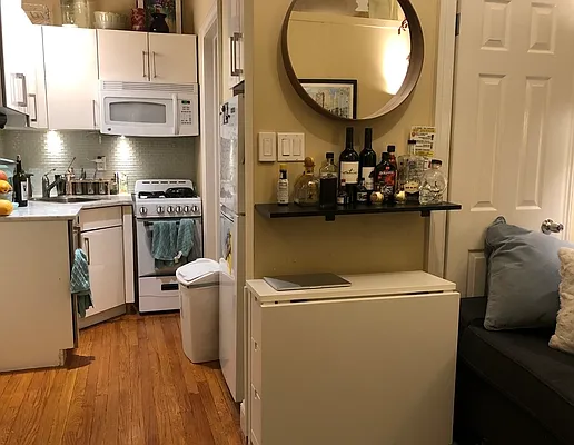 Rented by REAL New York | media 11