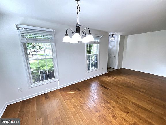 4th image of 123 Wyndham Pl
