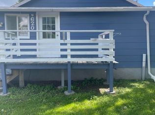 620 3rd St SE, Jamestown, ND 58401