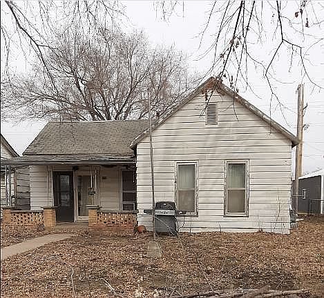 2nd image of 303 W 2nd St