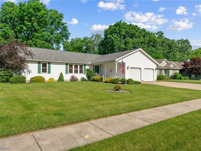 1220 Meadowview Ln, Amherst, OH, 44001