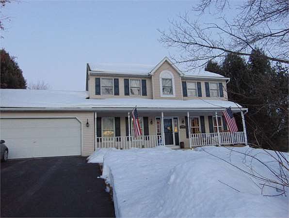 1st image of 108 Cross Creek Dr