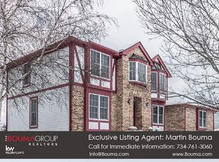 1584 Mallard Cove Dr, Ann Arbor, MI 48108