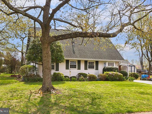 2nd image of 5805 La Vista Dr