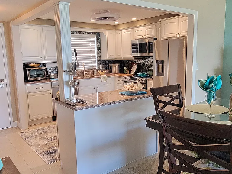 4575 Cove Cir #807 — Photo 6