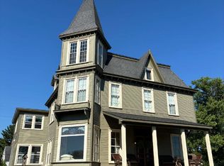 107 Elizabeth St APT 4, Eau Claire, WI 54703