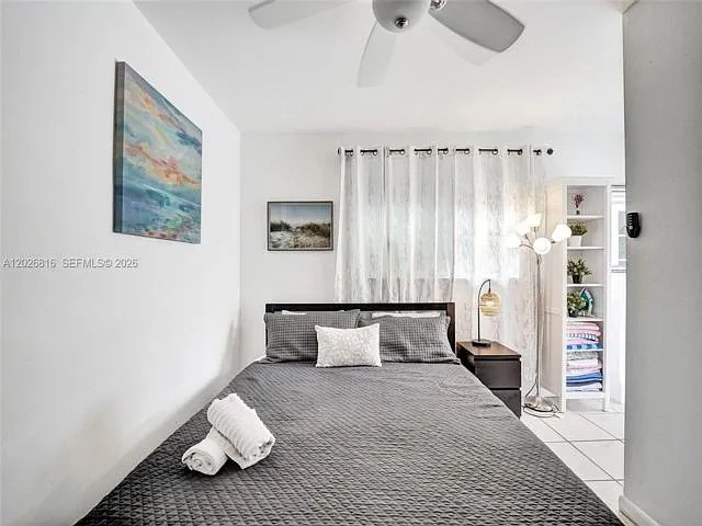 712 SW 7th Ter — Photo 9