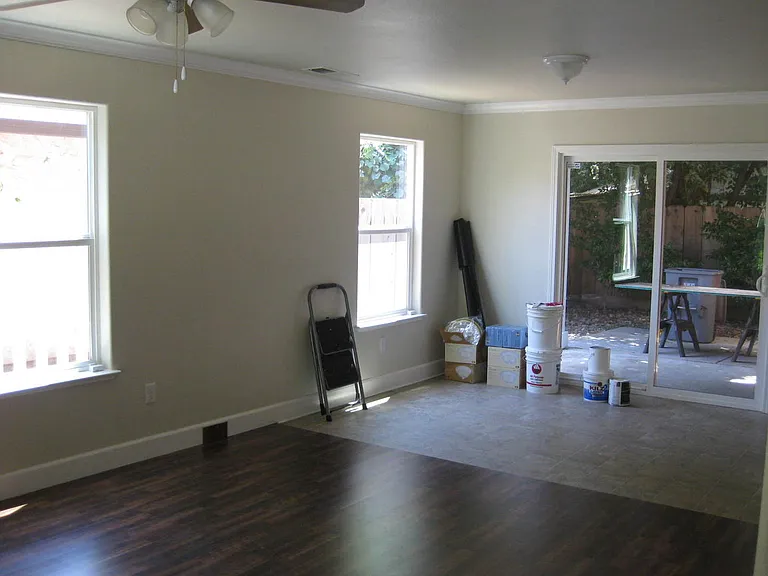 1240 W 3rd St — Photo 6