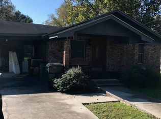 6400 Henry Ave, Moss Point, MS 39563