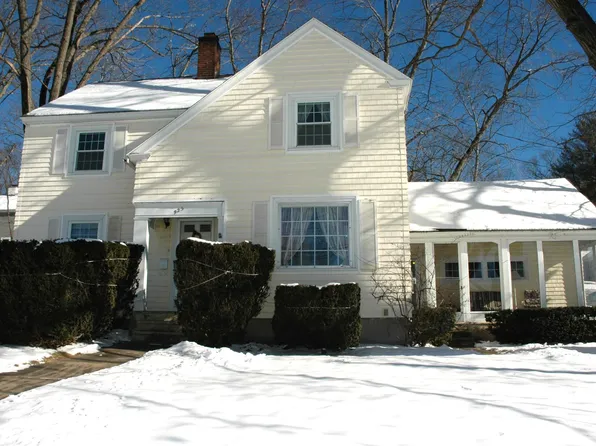 925 Belmont Street, Manchester, NH 03104