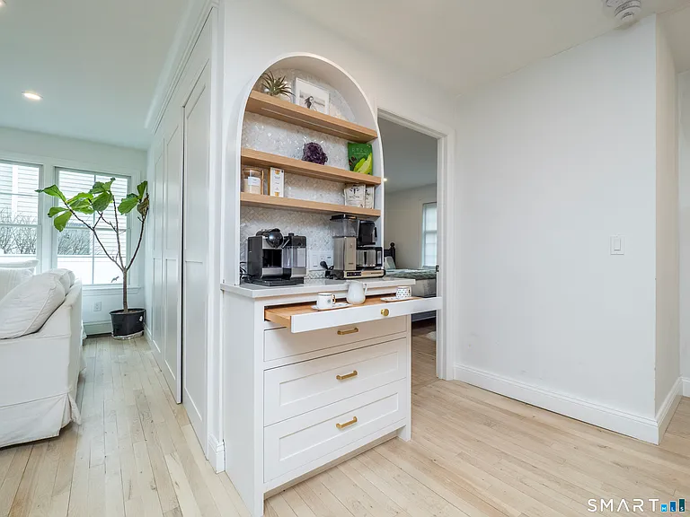 28 Oak St — Photo 11