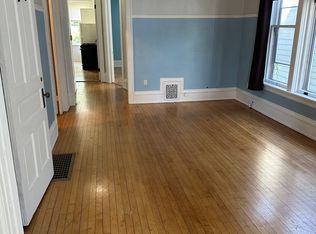 1637 N Franklin Pl, Milwaukee, WI 53202