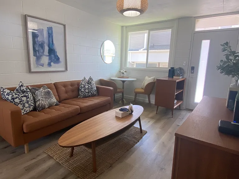 2019 Citron St #10 — Photo 4