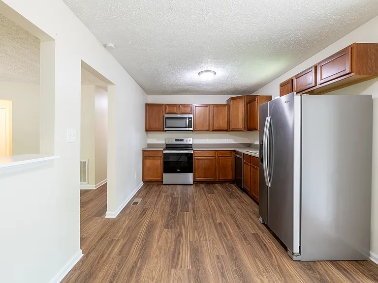 320 Beechwood Dr — Photo 9