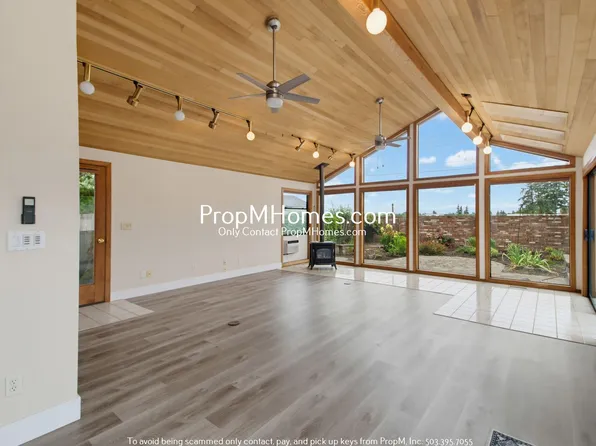 7030 SW Molalla Bend Rd, Wilsonville, OR 97070