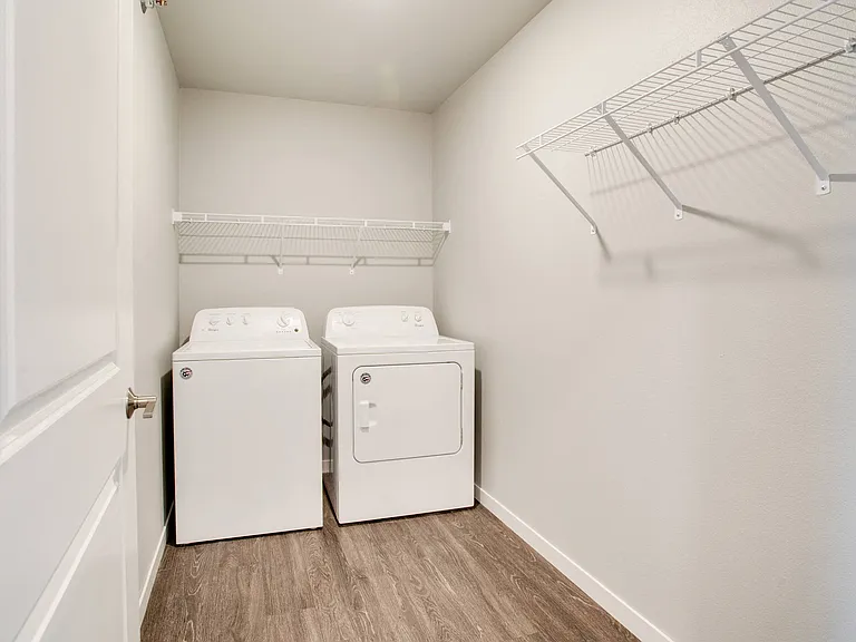 Mezzo Laundry Room