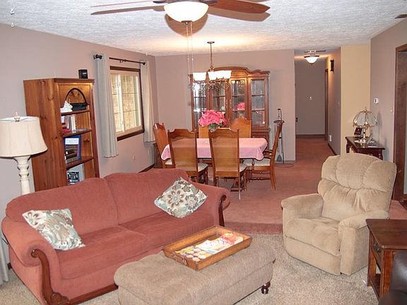 5th image of 5979 Oak Hill East Dr