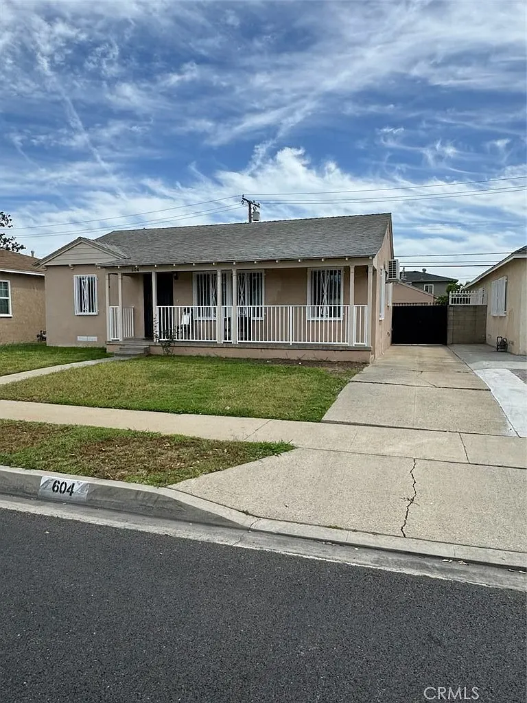 Building Photo - 604 W Hammel St