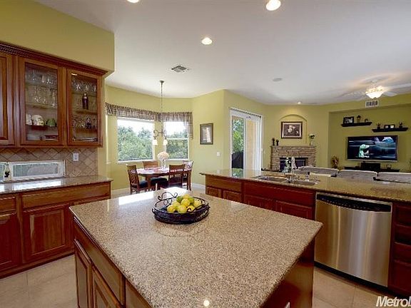 5th image of 2811 Queen Elaine Court